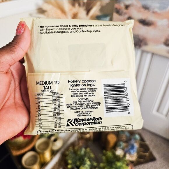 VTG No nonsense & Silky Pantyhose - Picture 3 of 6